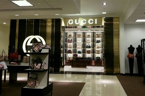 outlet gucci vicino a me|Gucci outlet stores near me.